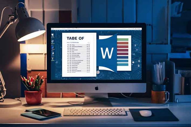 Komputer diatas meja sedang membuka Microsoft Word dan menampilkan lembar daftar isi Komputer diatas meja sedang membuka Microsoft Word dan menampilkan lembar daftar isi